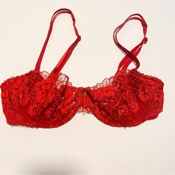 Victoria’s Secret Vintage Y2K DREAM ANGELS Red Lace floral Mesh Balconet Bra 34B - Picture 2 of 7